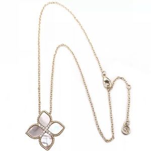 Beautiful brand new necklace